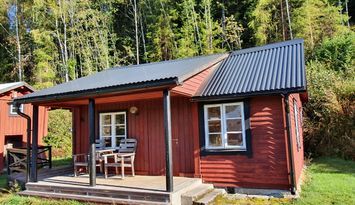Swedish cottage Lagertha, beautifully situated.