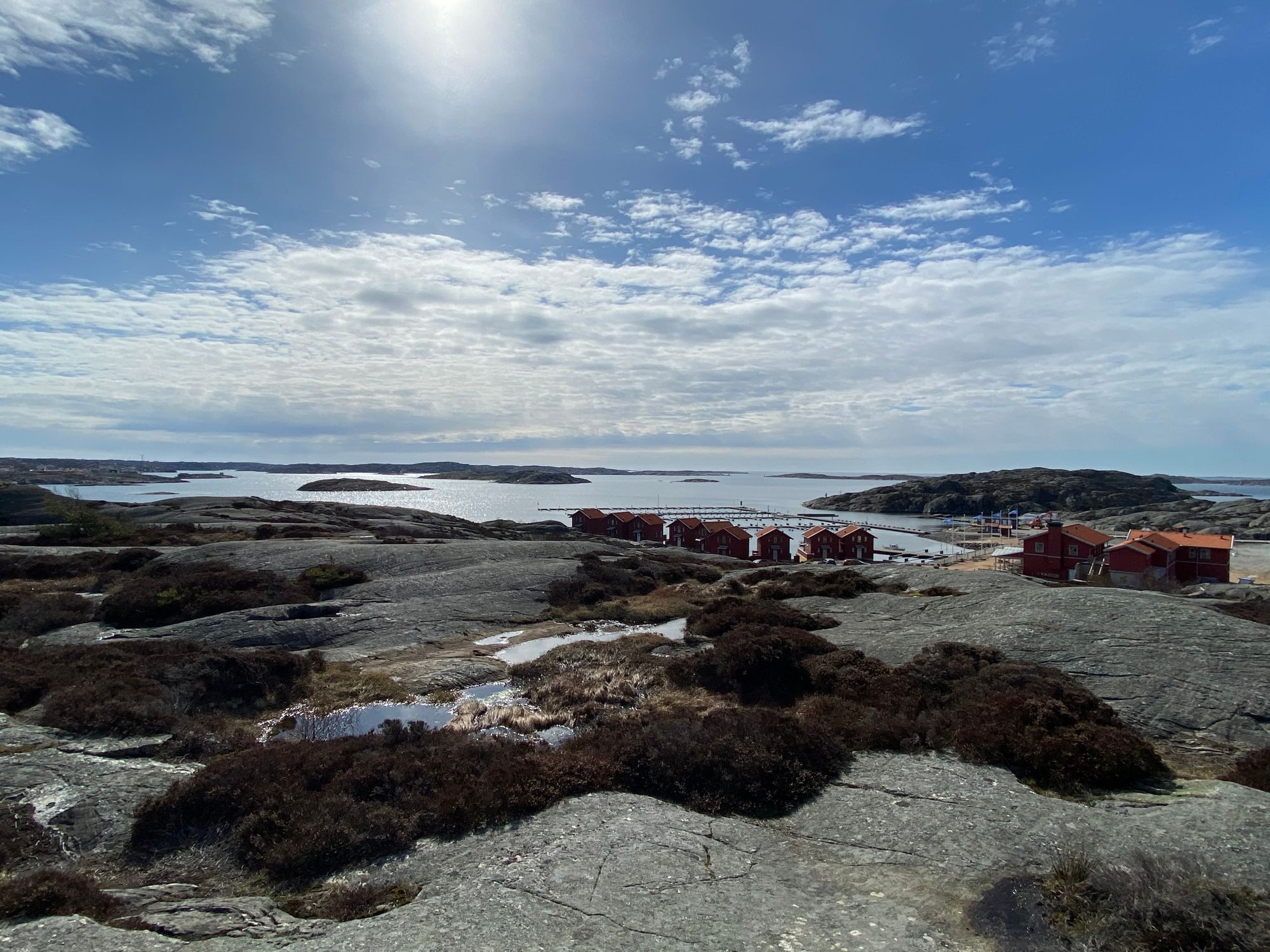 Rymlig övervåning i villa på Orust,Hälleviksstrand – bild 18 av 23