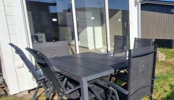 Strandnära nybyggd badstuga med fantastiskt läge