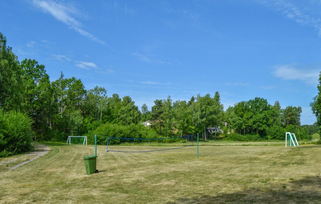 Charmigt sommarhus i Mariefred med närhet till bad – bild 13 av 15