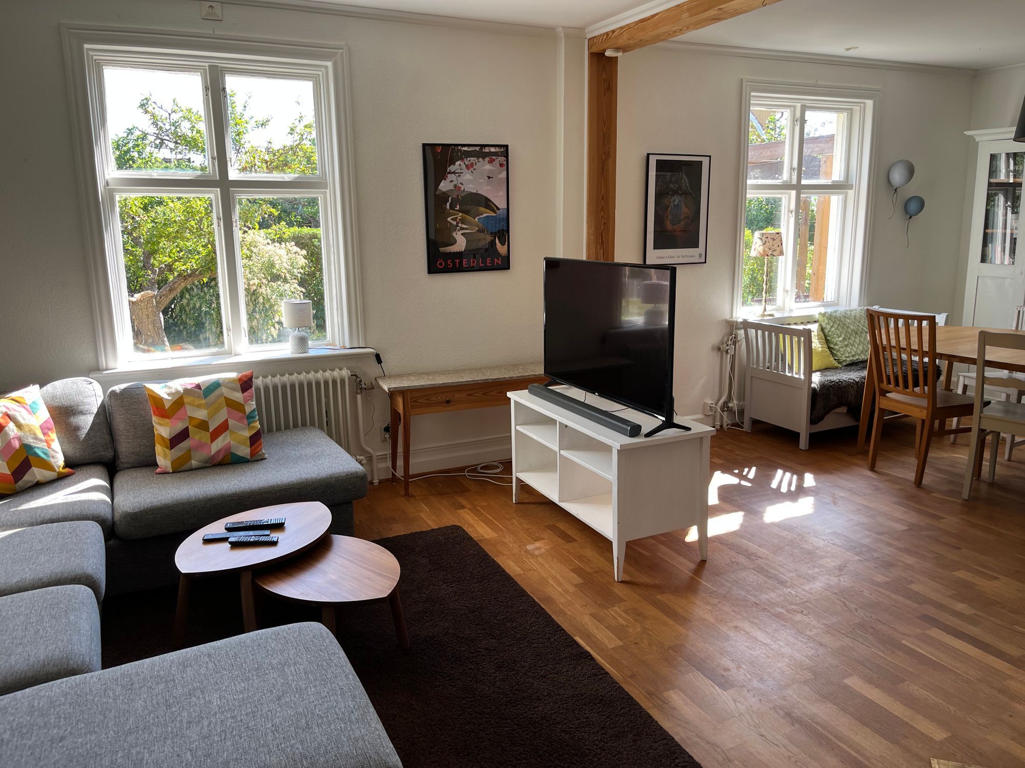 Villa med separat gårdshus – bild 4 av 13