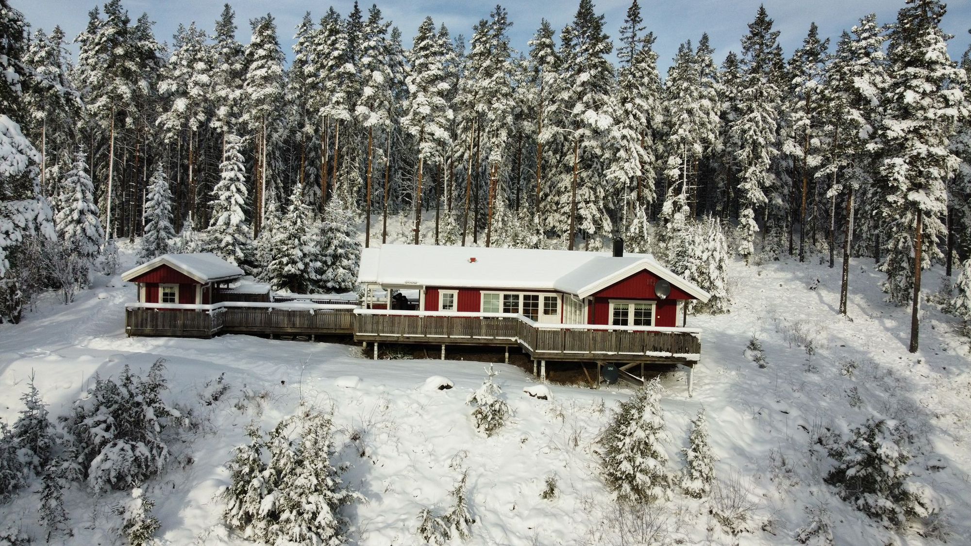 Modernt Fritidshus, utsikt över Sjö Östra Silen – bild 15 av 24