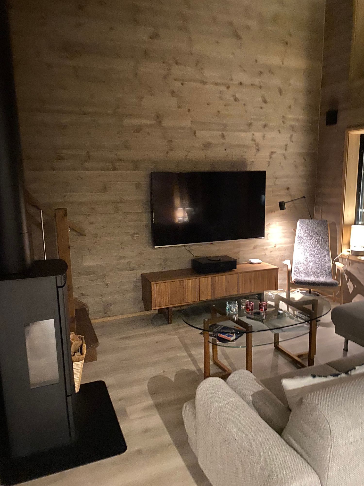 Modern och välutrustad stuga i härliga Bydalen – bild 4 av 22