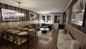 Lägenhet vid Åre torg med bastu och parkering