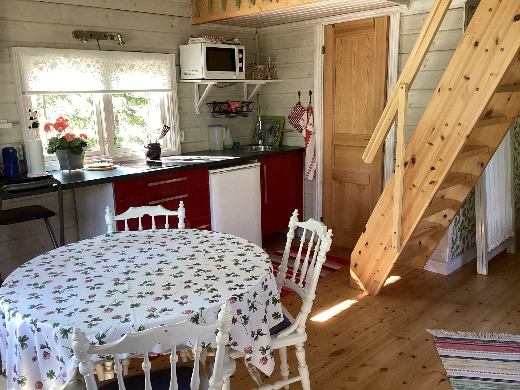 Loftstuga – bild 5 av 9