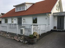 Familjevänlig villa i sommaridyllen Skärhamn