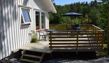 Bara 500 m till klippor & naturbad