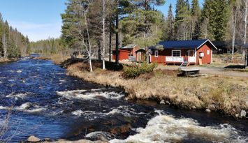 Familjevänlig mysig röd fjällstuga nära Kläppen