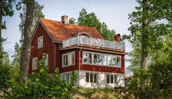 Röda huset Mötesplats Henneviken