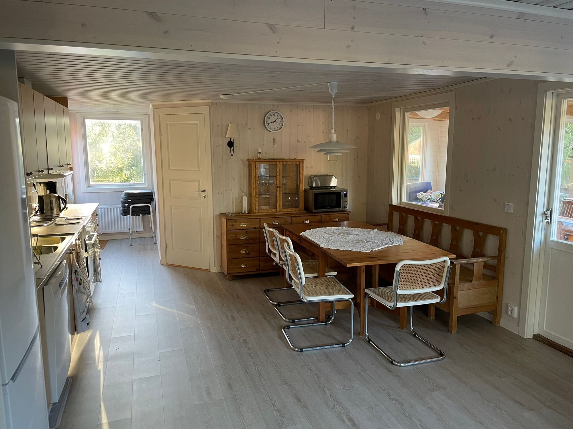Nyrenoverat fritidshus på Väddö – bild 10 av 16