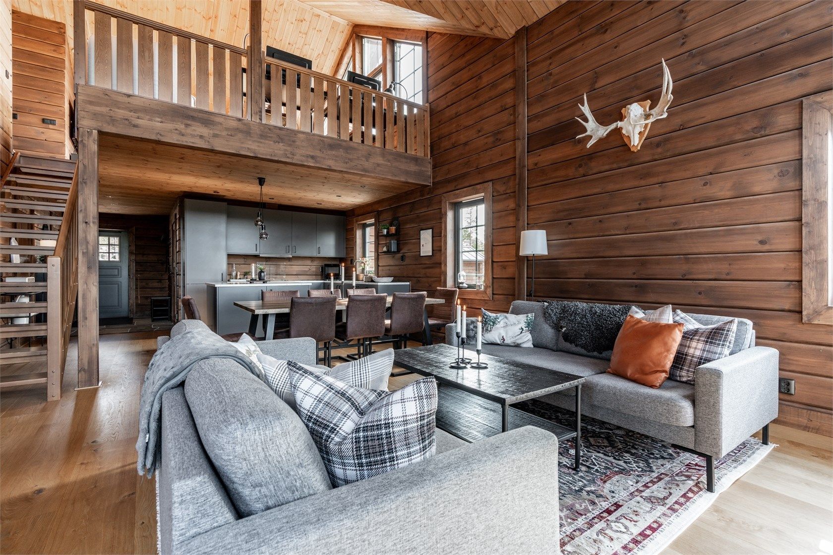 Lyxig Lodge vid golfbanan altan sydväst och bastu! – bild 20 av 24