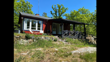 Charming house close to the sea