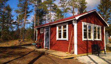 Smaller cottage in Vägumeviken