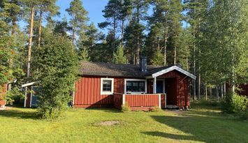 Mysig stuga på Sollerön nära Siljan, bad och Mora