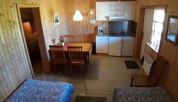 Mysig stuga 6 pers vid sjö!