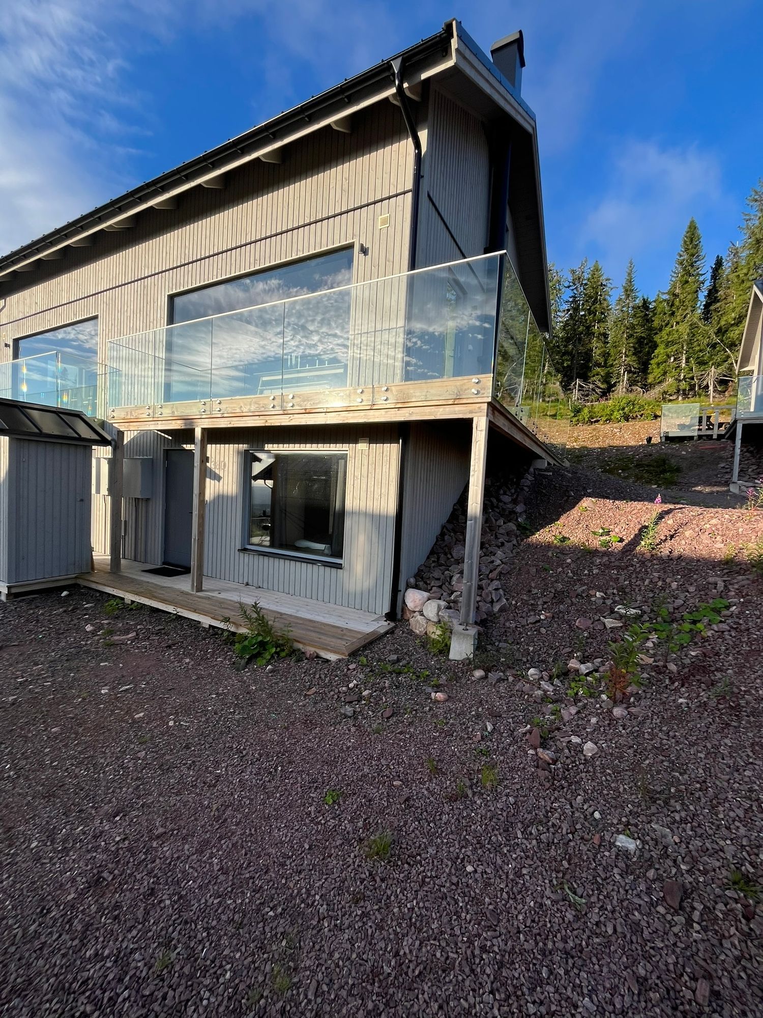 Nybyggt med perfekt ski-in ski-out i Lindvallen – bild 18 av 24