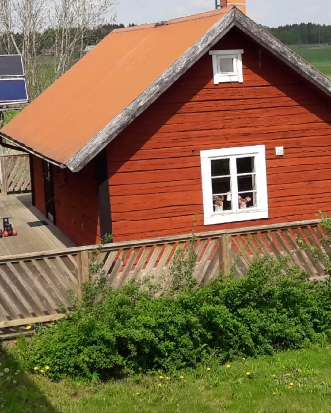 Vår lilla stuga. Hit kan hunden följa med – bild 9 av 22