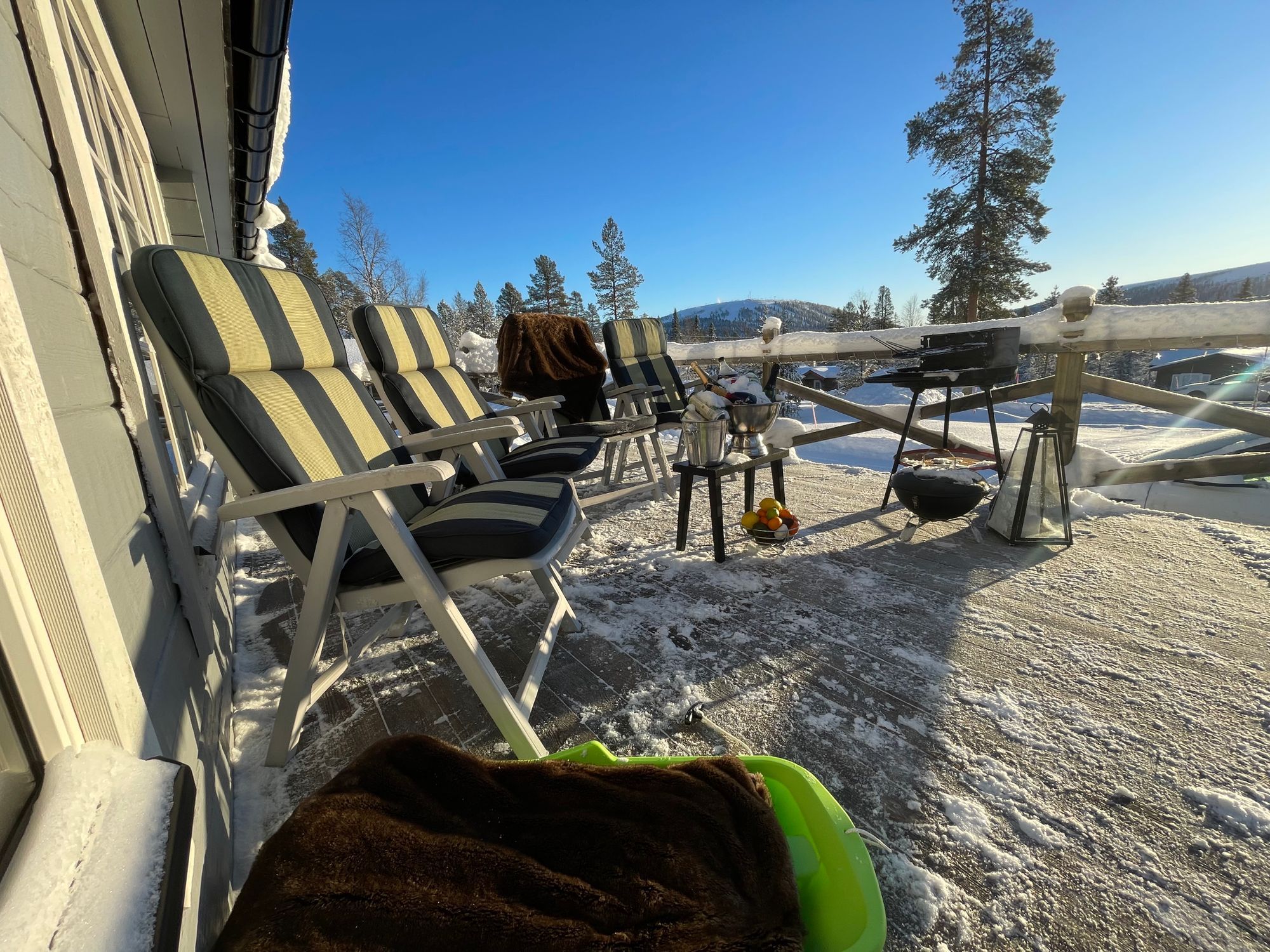 Genuine mysig fjällstuga m öppenspis & bastu – bild 9 av 24