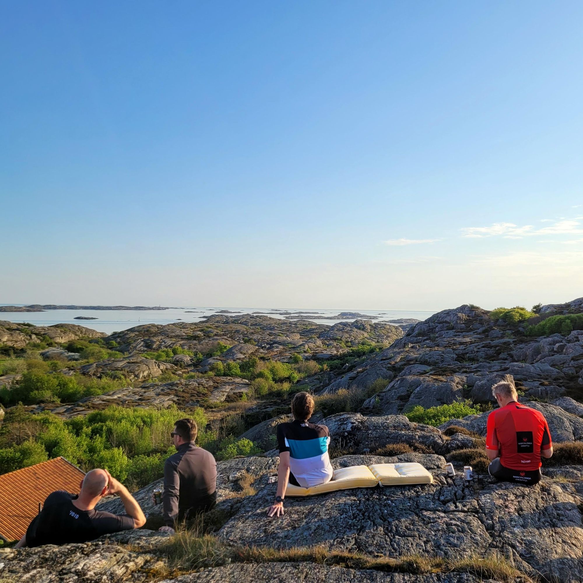 Fint hus nära havet i sommaridyll på Tjörn – bild 24 av 24