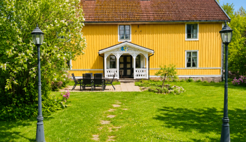 Mysig småländsk gård – nära Astrid Lindgrens Värld