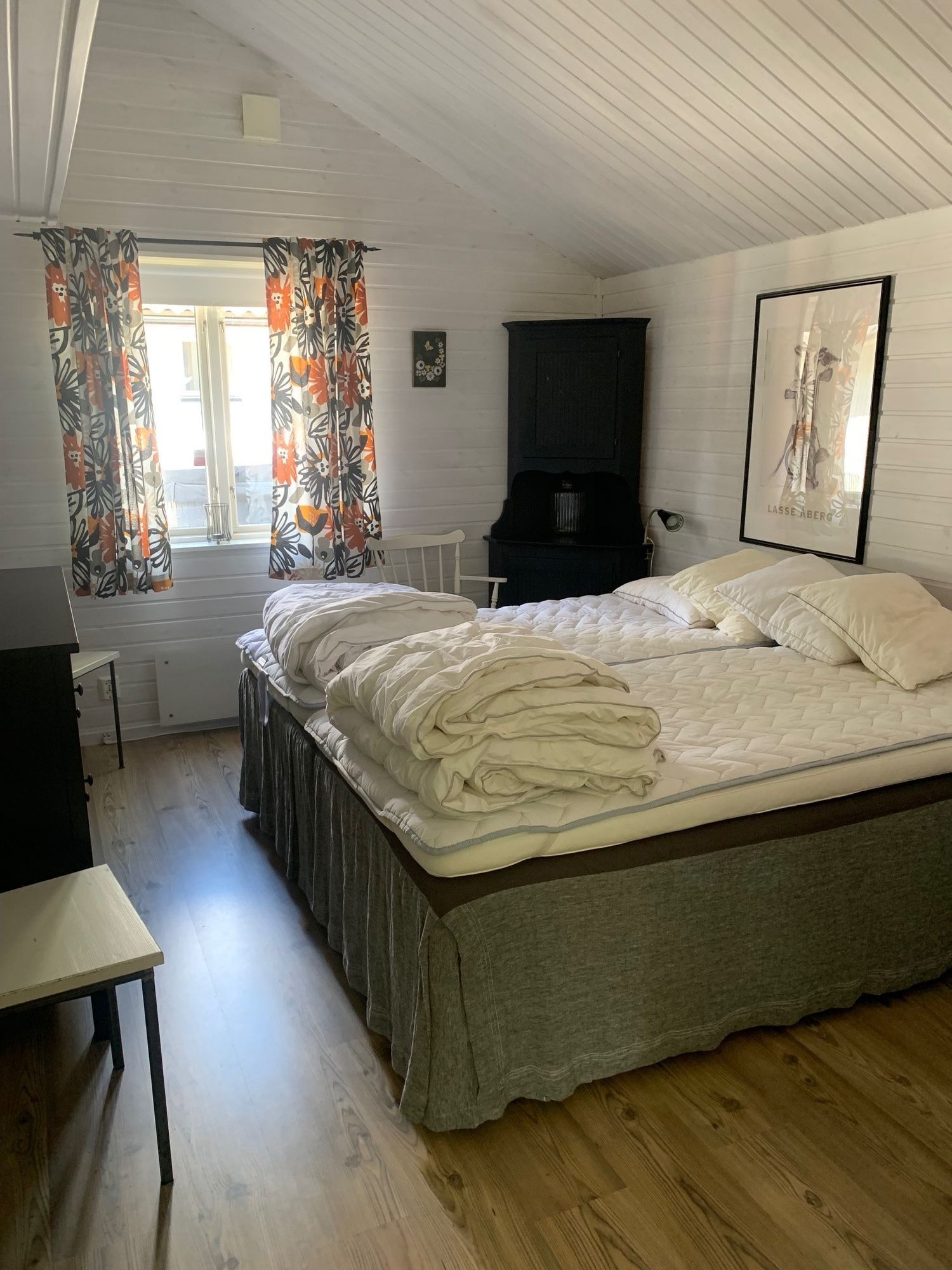 Modernt fritidshus med annex strax norr om Brösarp – bild 12 av 21