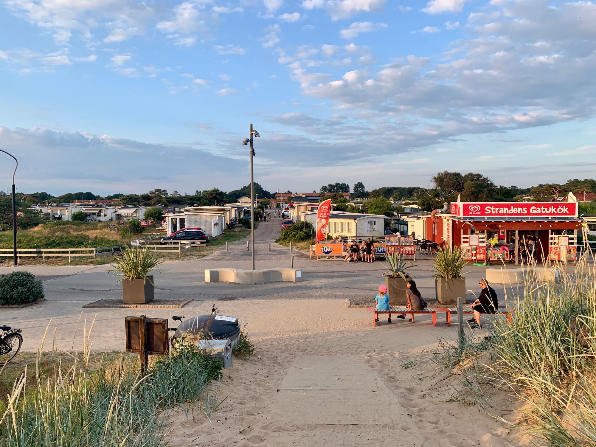 Nybyggd, mysig badstuga på Skrea strand – bild 6 av 11