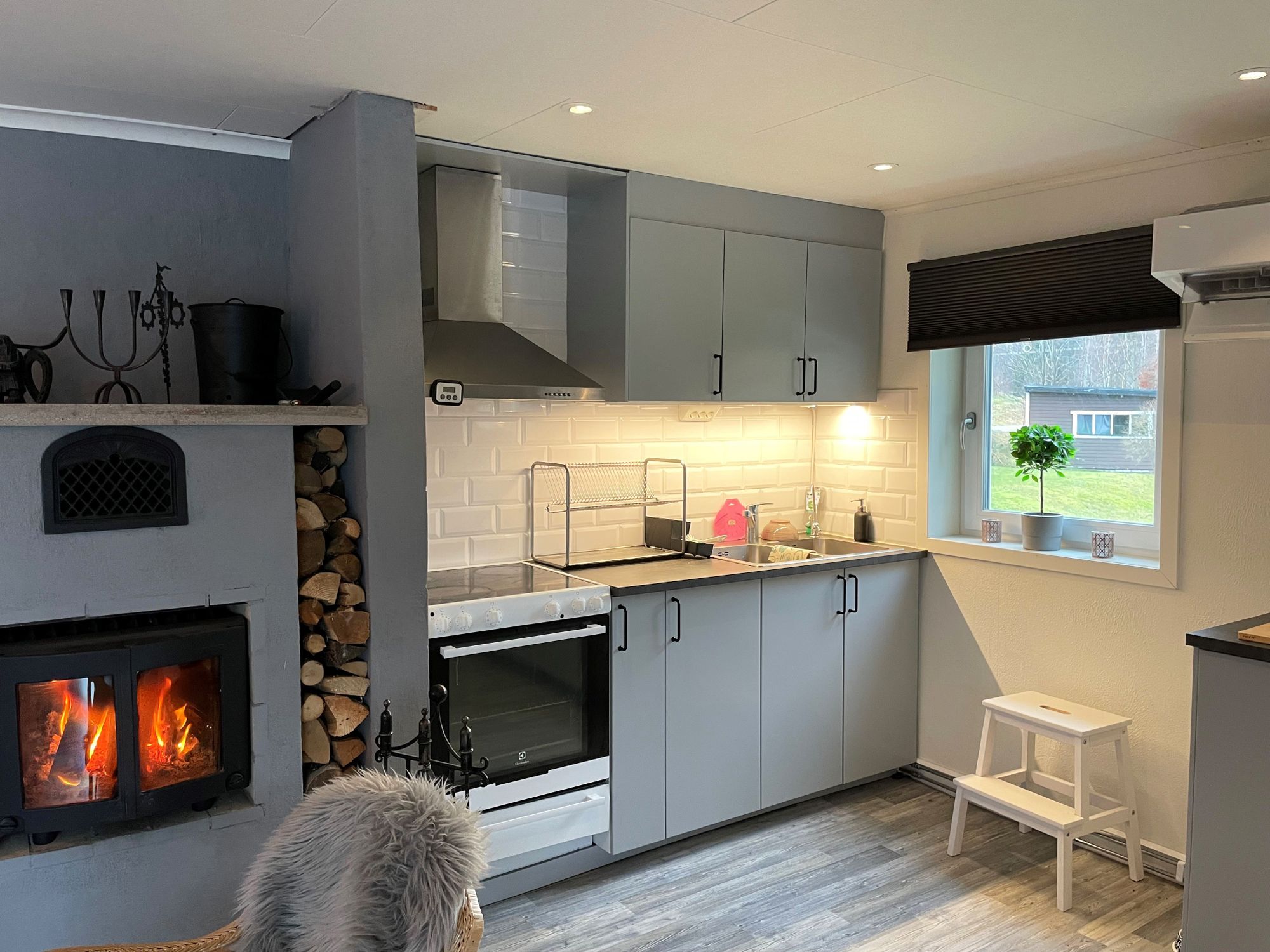 Härlig stuga med panoramautsikt över sjön |SE07027 – bild 4 av 20