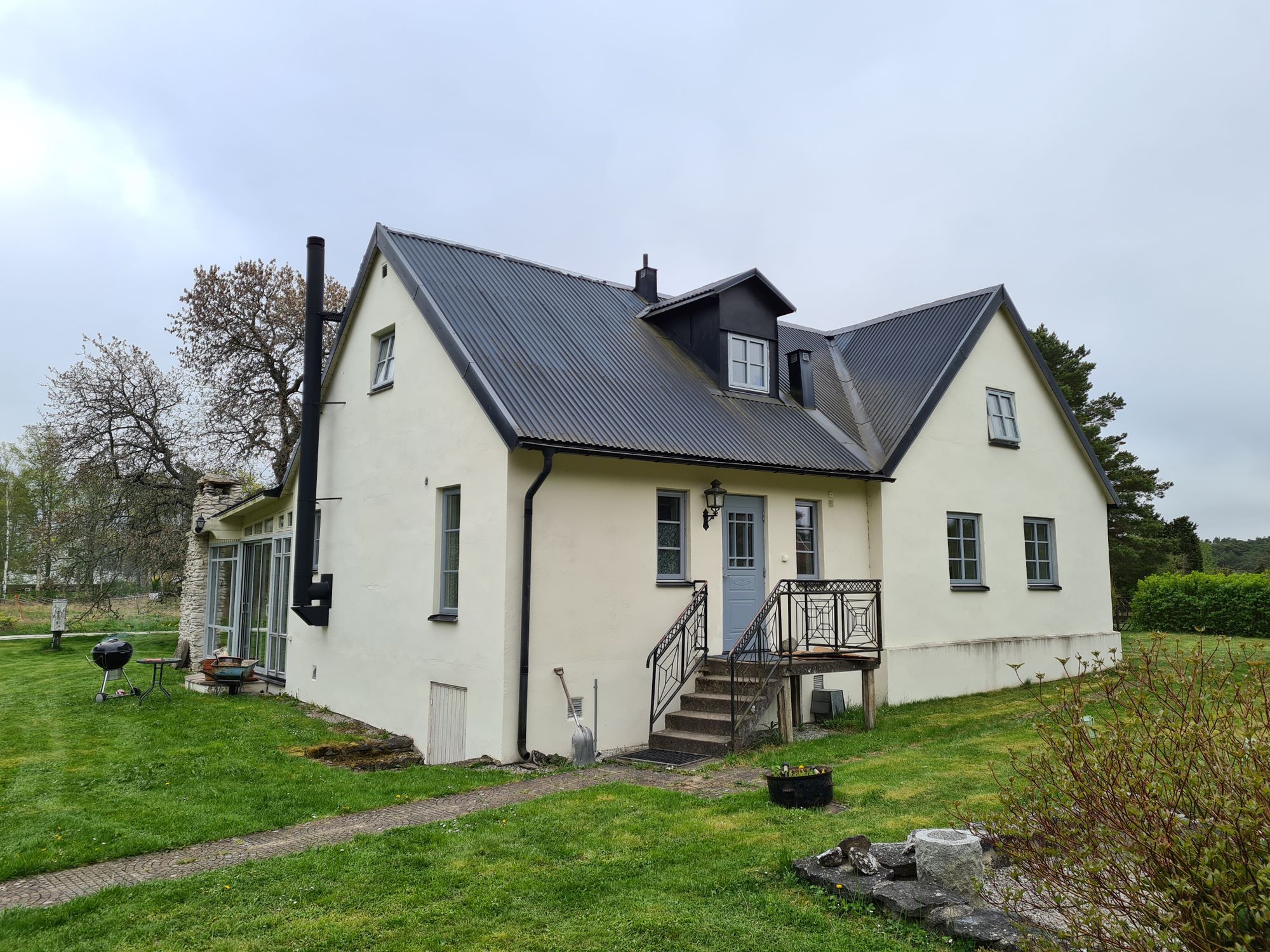 Stor modern villa på södra Gotland – bild 5 av 24