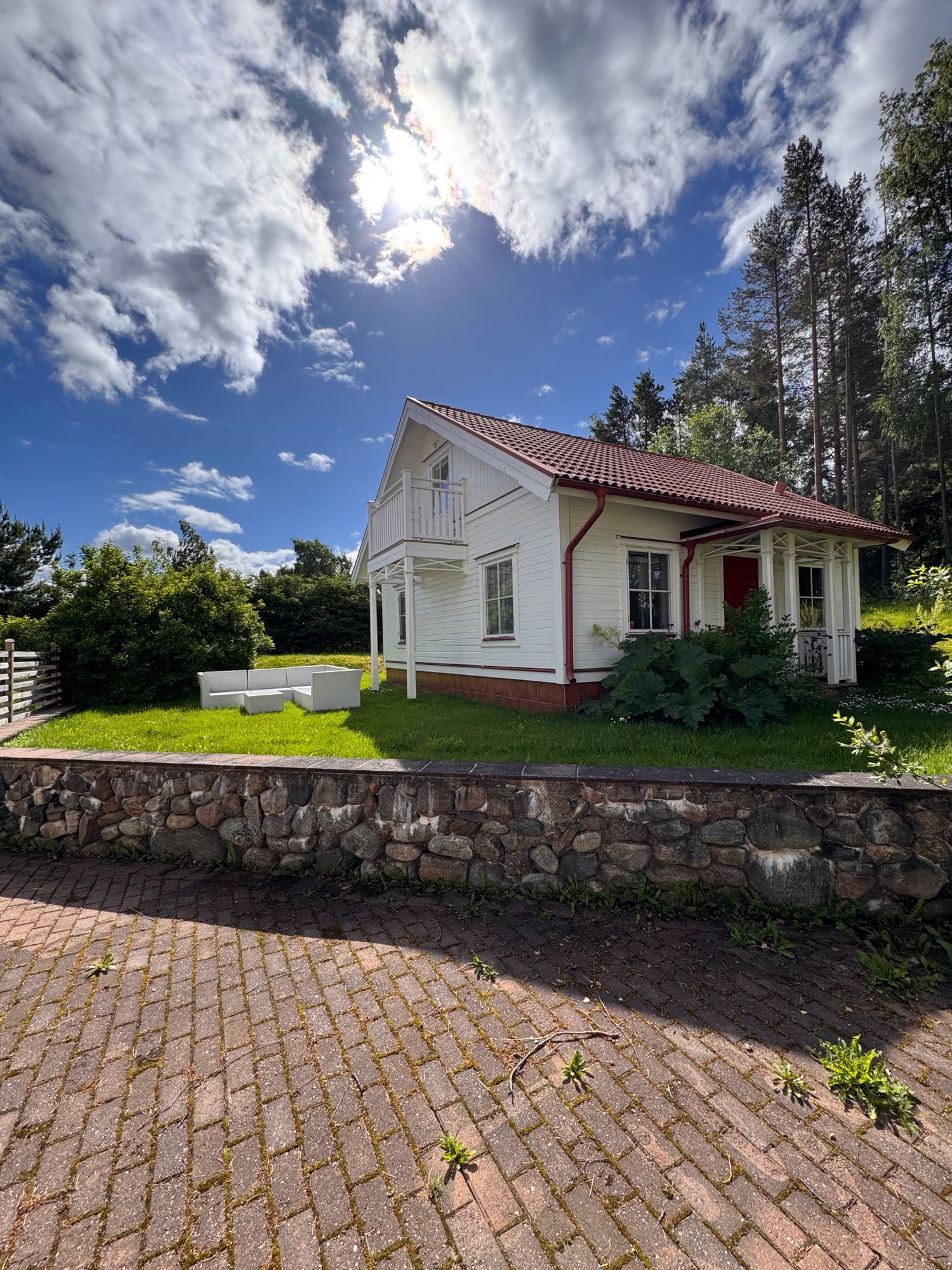Eget gästhus på sjötomt – bild 2 av 14