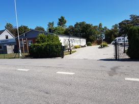 Rum med sovalkov i gårdslänga i Bjärred/Borgeby
