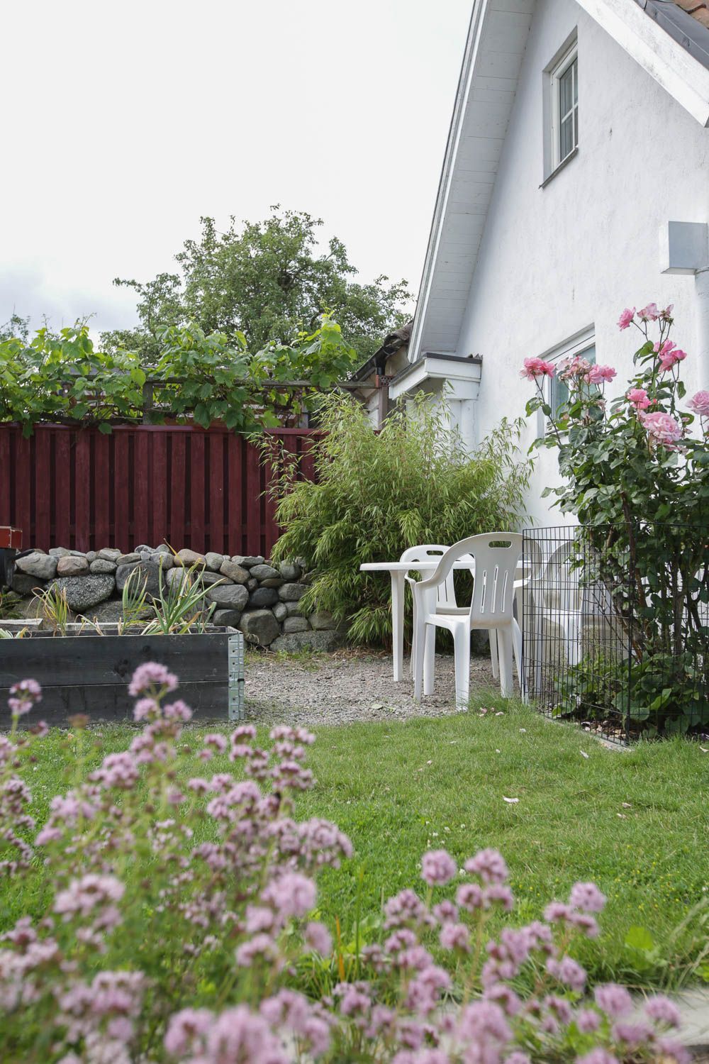 Havsnära boende i fiskeläget Västra Näs – bild 17 av 20