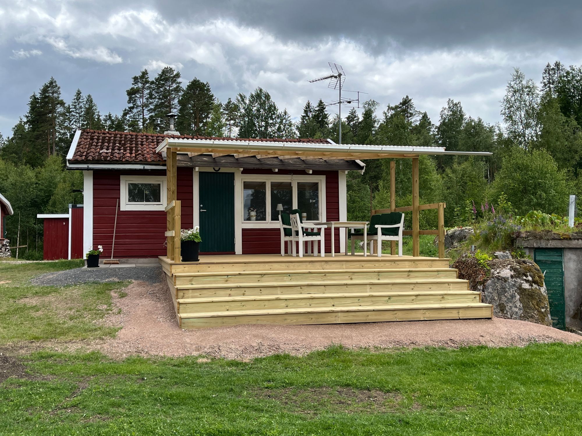 Stuga med sjötomt nära Hultsfred |SE05088 – bild 10 av 23