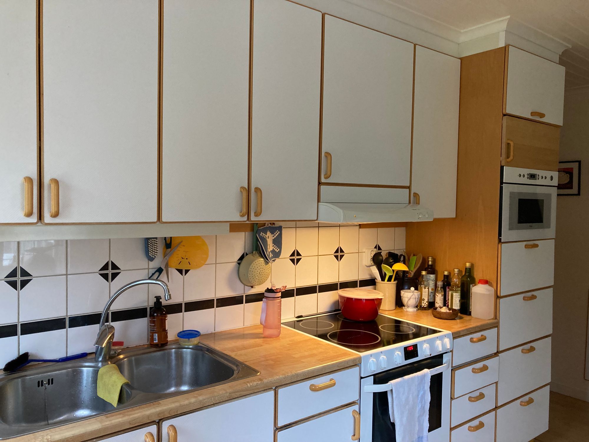 Rymligt hus i Stora Rör med utsikt över Kalmarsund – bild 16 av 24