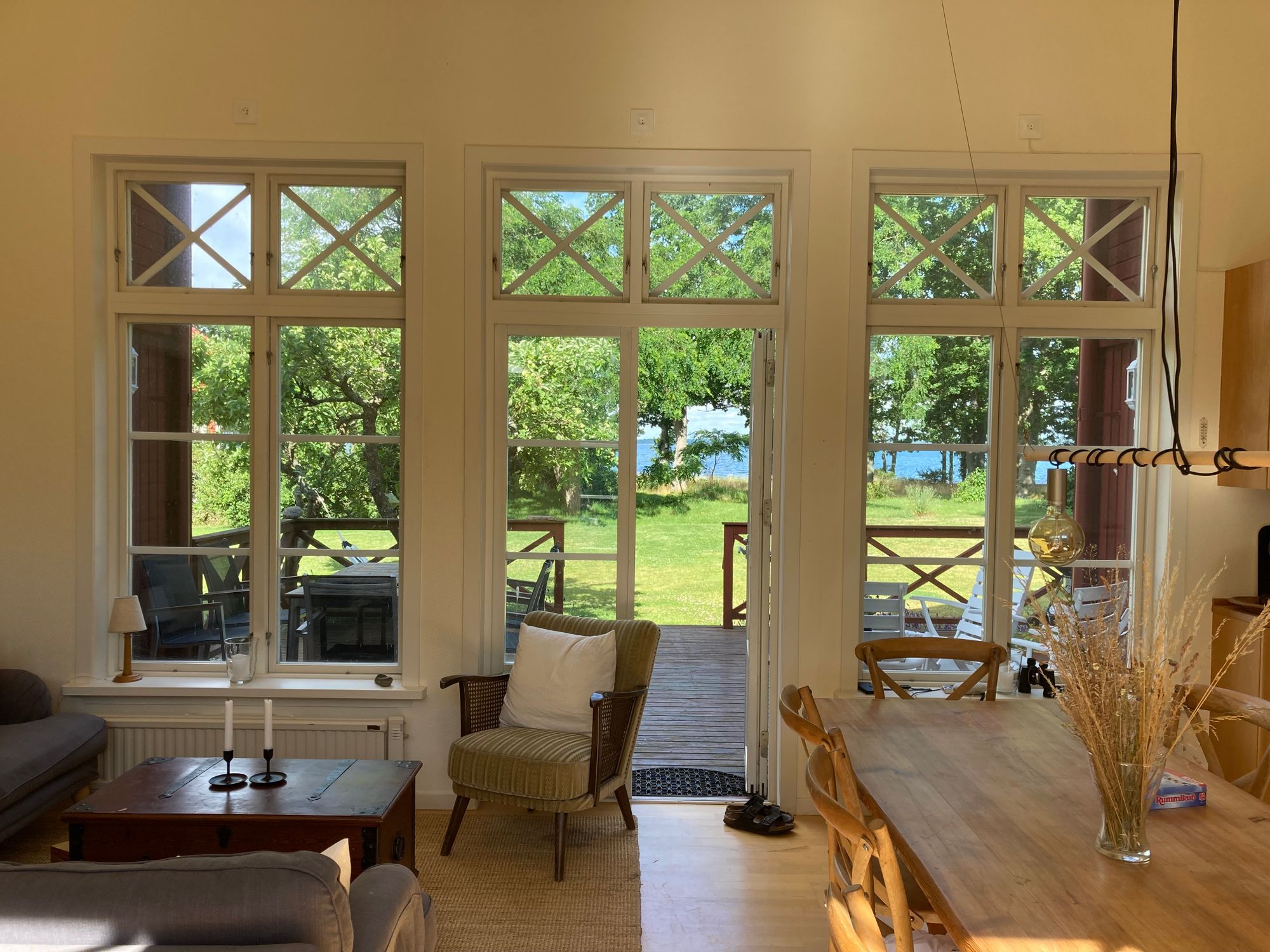 Rymligt hus i Stora Rör med utsikt över Kalmarsund – bild 13 av 24