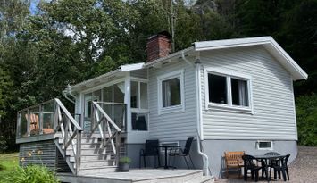 LYSEKIL mysig stuga m. båt - v. 32 är nu ledig!