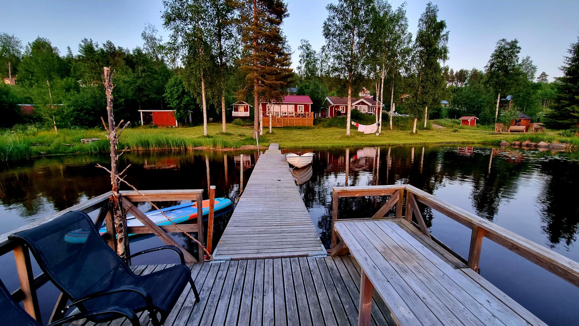 Mysig stuga med strandtomt nära Järvsöbacken – bild 22 av 24