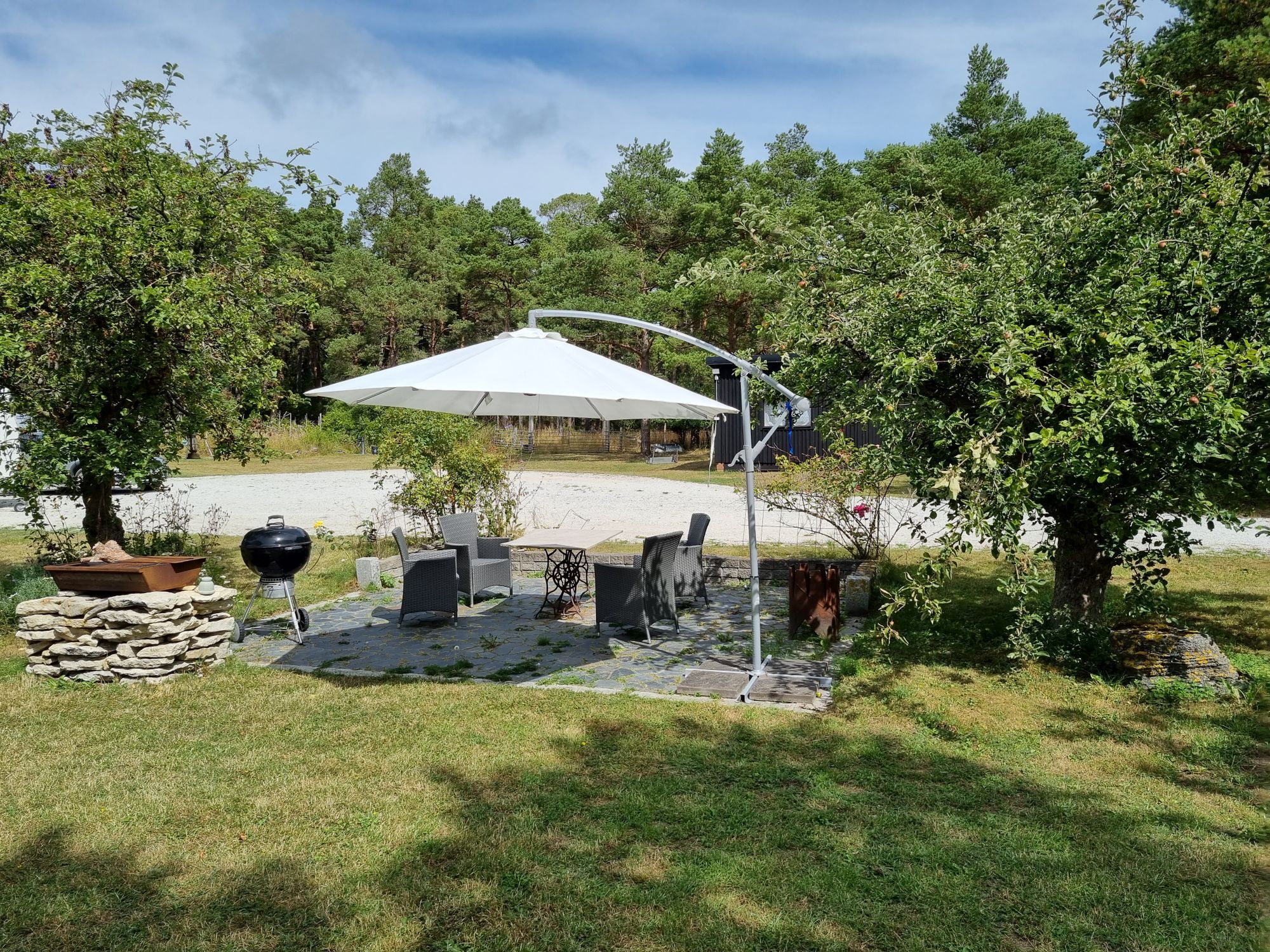Stor modern villa på södra Gotland – bild 4 av 24
