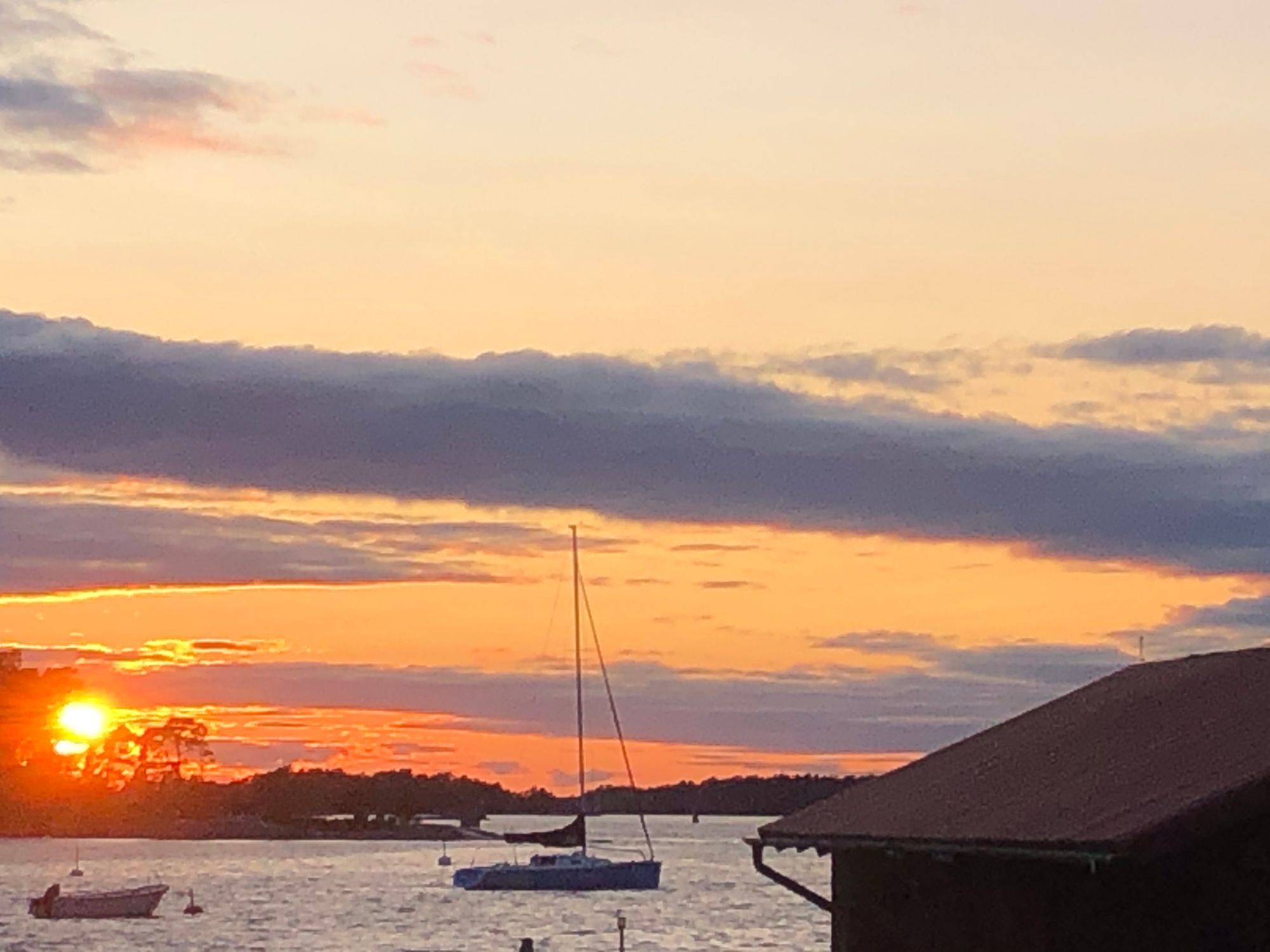 Sandhamn precis vid havet – bild 2 av 15