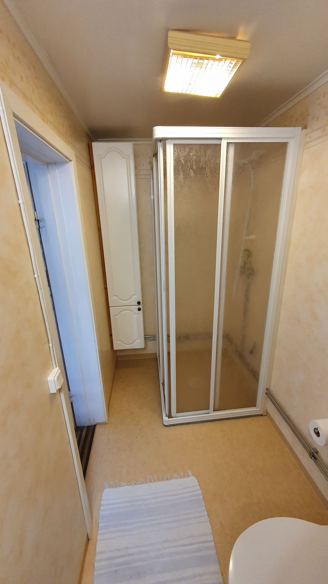 Krånggårdens gammelstuga uthyres dygns-/veckovis. – bild 14 av 24