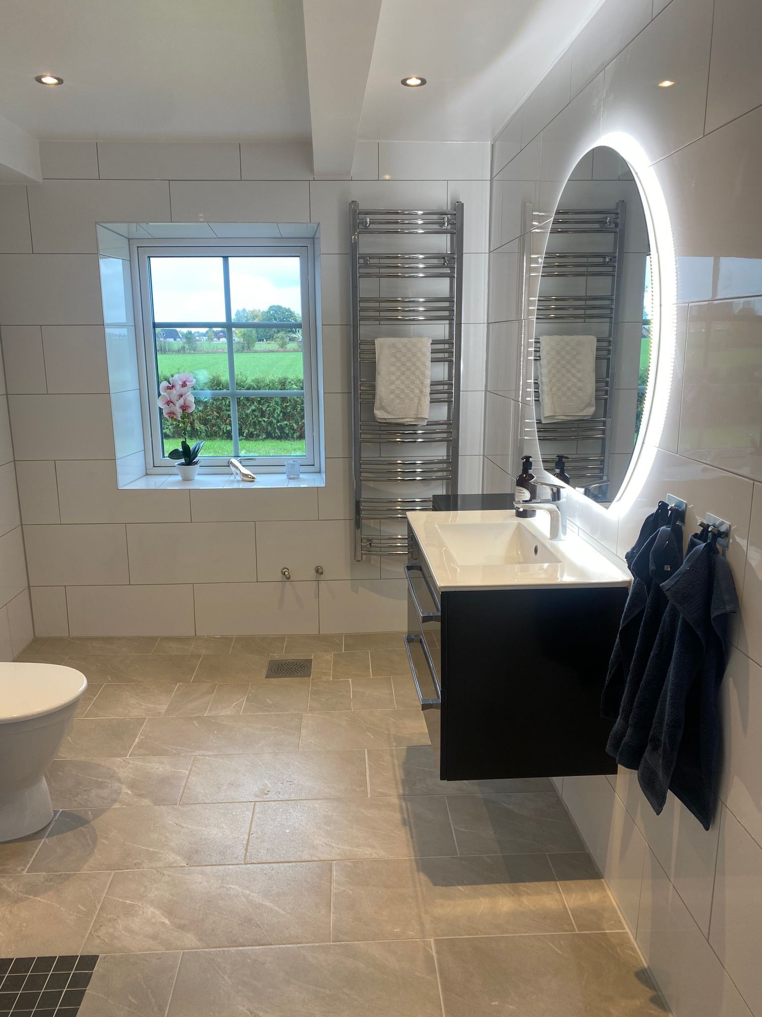 Nyrenoverat hus på den skånska landsbygden. – bild 11 av 24