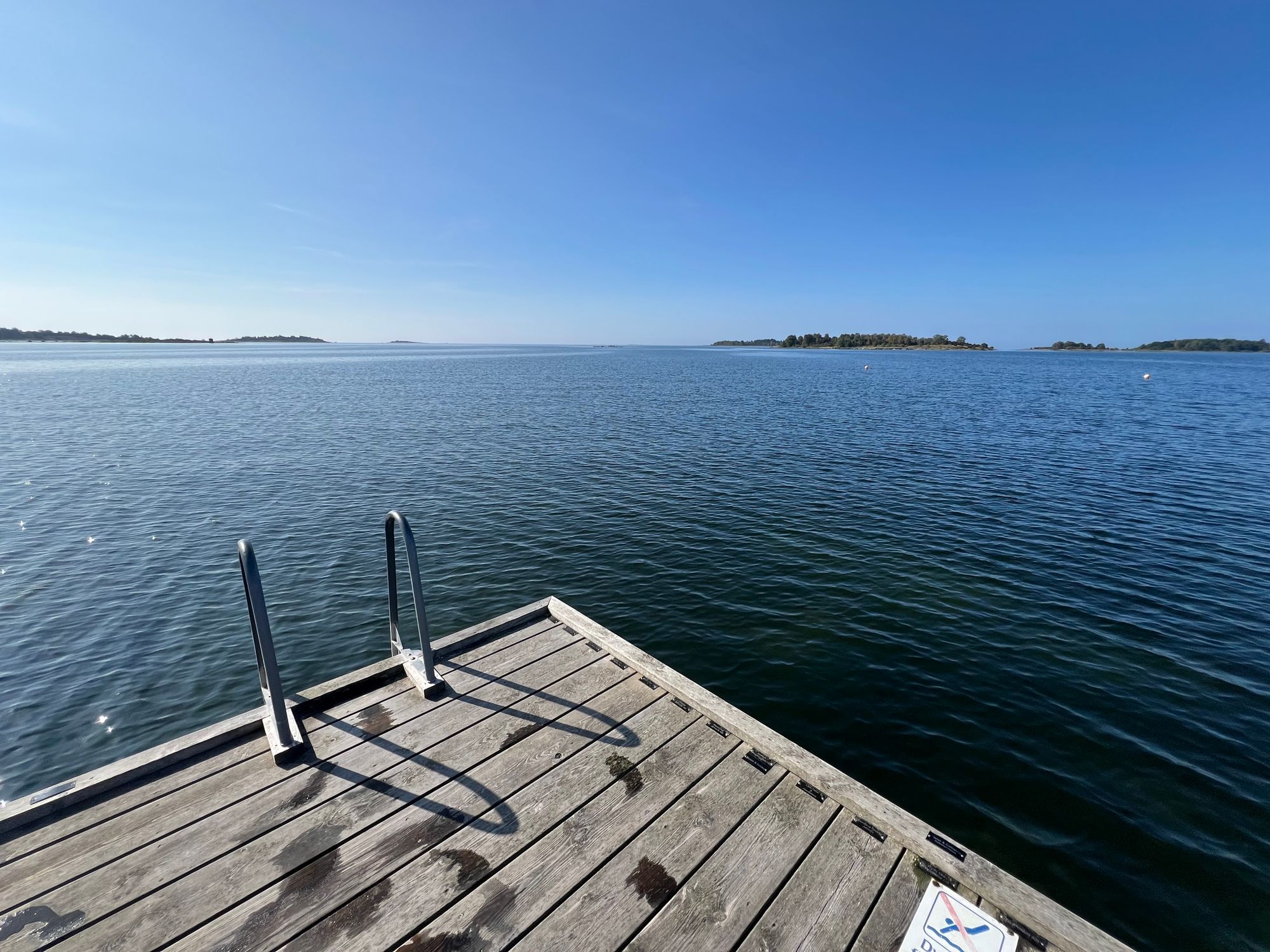 Skogsdröm nära hav och skärgård – bild 3 av 24