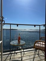 Bo vid havet med egen brygga