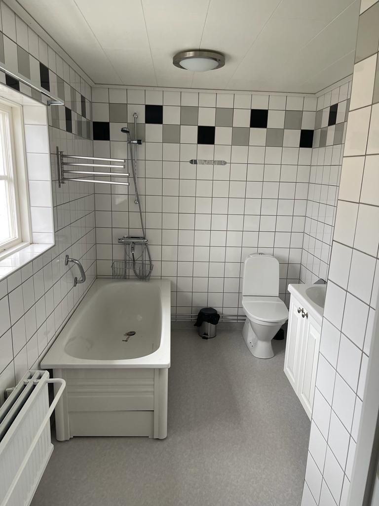 Smultronstället med sjöutsikt i hjärtat av Tiveden – bild 17 av 18