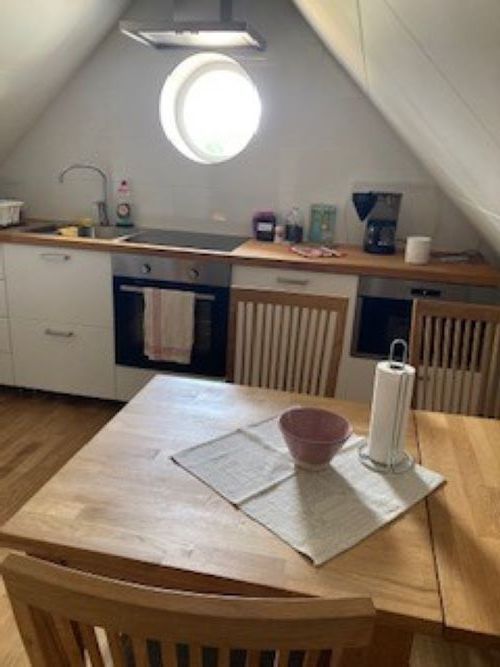 Nybyggd stuga i två plan uthyres – bild 2 av 11