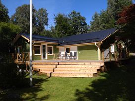 Nyrenoverad Villa nära till allt. Hyr januari-25