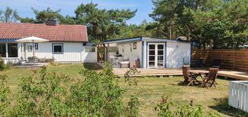 Beachfront cottage in Nyehusen, Yngsjö