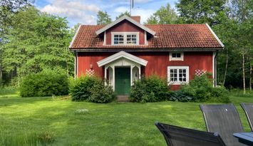 Mysig stuga med bra bad och fiske