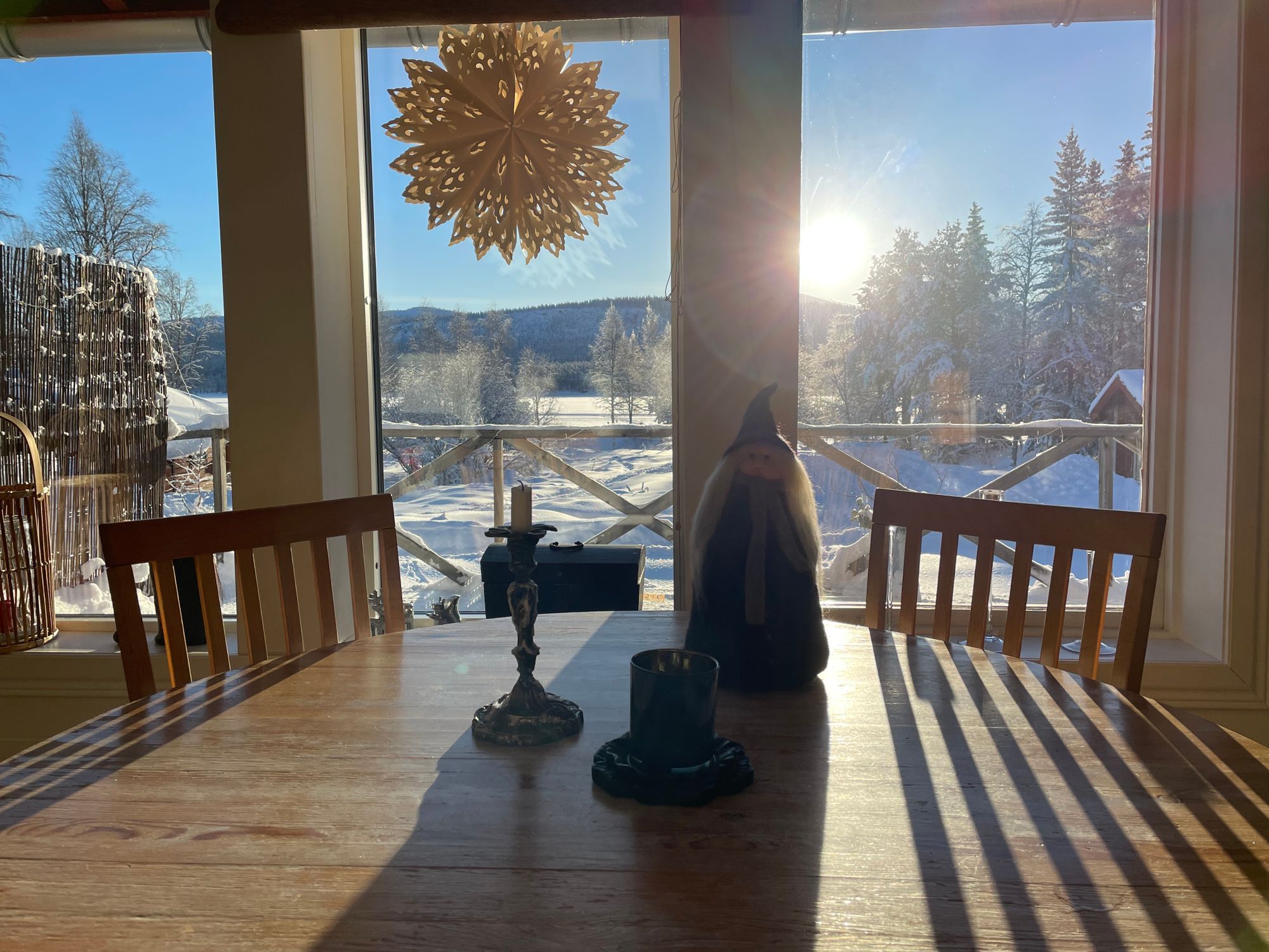 Modern stuga sjö/fjäll utsikt i Lofsdalen (båt) – bild 9 av 24