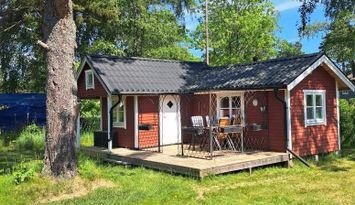 Lillstugan Bullandö. Nära strand & Bullandö marina