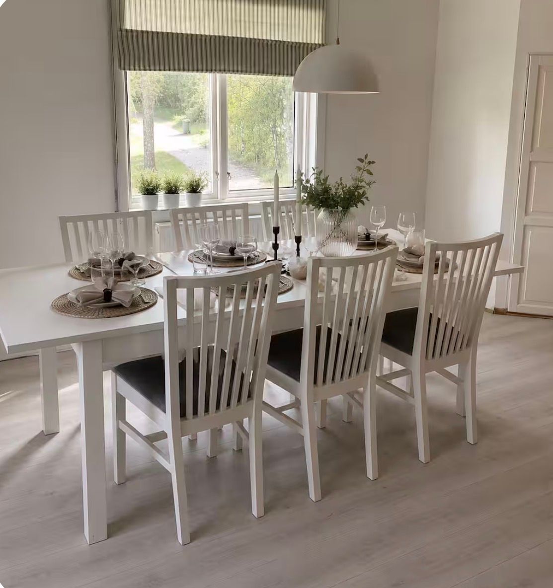 Hus i Högland - Långsele vid fiske. – bild 3 av 7